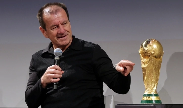 U Washington stigao Fifin trofej uoči ždrijeba u petak